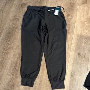 Women’s scrub joggers